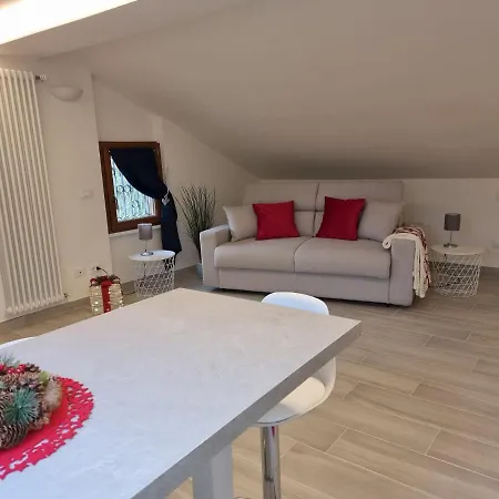 Apartment Mansarda Al Mare *