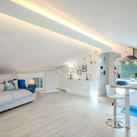 Appartement Mansarda Al Mare By Portofinovacanze